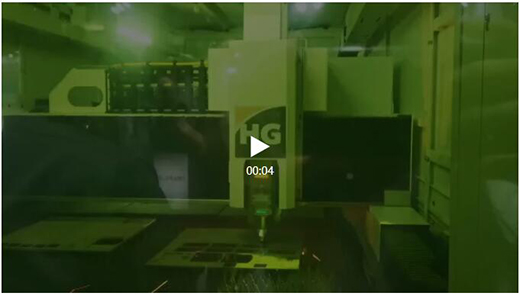 上；Ｍ客电竞VKGAME超高功率激光切割机埃森展现场切割视频